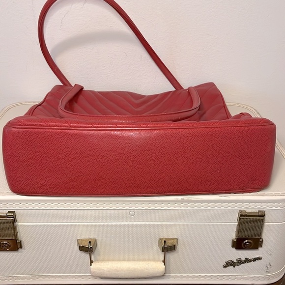 Vintage Chanel Red Caviar Leather Quilted Tote - Picture 6 of 16
